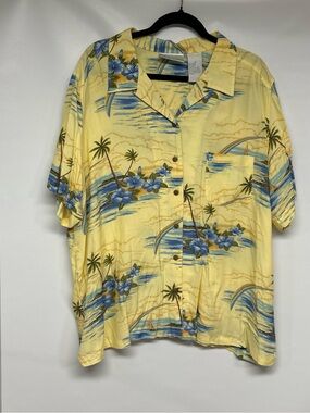 dressbarn Yellow Hawaiian Shirt with Blue Floral Print